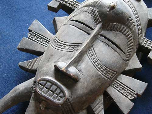 木彫り お面 マリ共和国 マルカ部族 系 戦士面 大型 アフリカ 古代